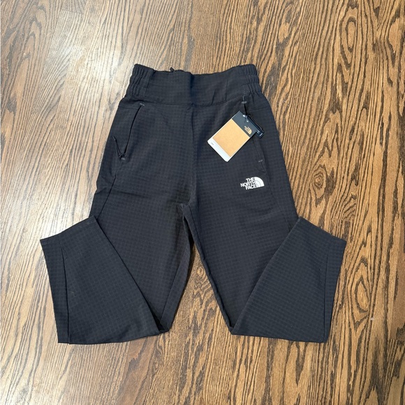 North Face Woven Cargo Trek grid pant NWT - Picture 6 of 6